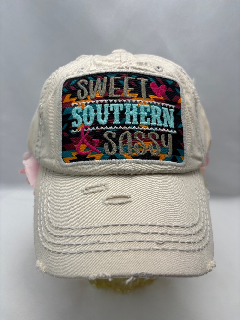 KBETHOS Women’s Vintage Style Cream Baseball Cap with Pastel Floral Accent